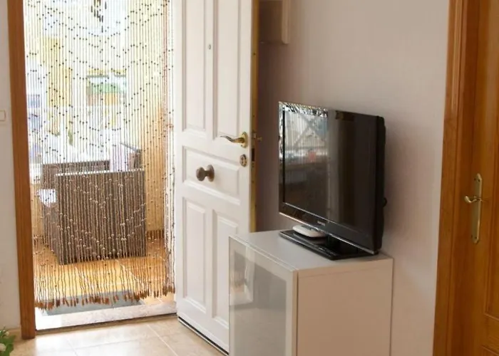Апартаменты Mit Dachterrasse Und Balkon Gemeinschaftspool- In Der Naehe Von By Interhome